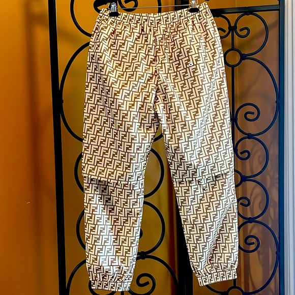 FENDI 2022 Zucca Monogram Collection - Picture 5 of 16